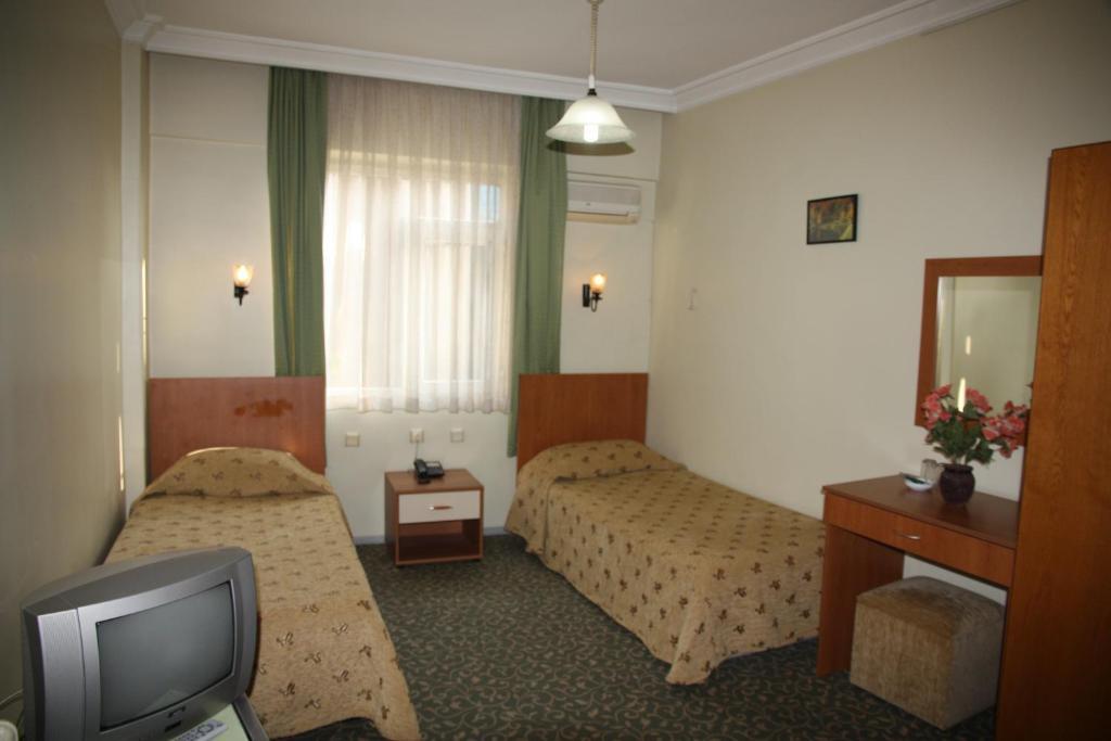 Maltepe Grand Hotel Istanbul Room photo